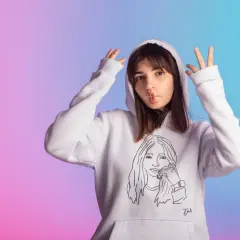 Jak usunąć nadruk z bluzy? Bezpieczne metody krok po kroku