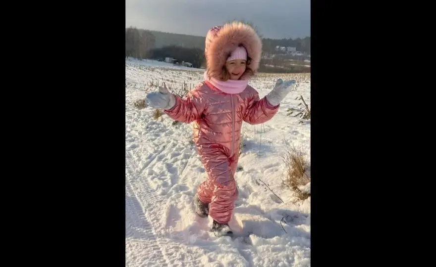 Jak uszyć kombinezon dla dziecka? Kompletny przewodnik DIY!