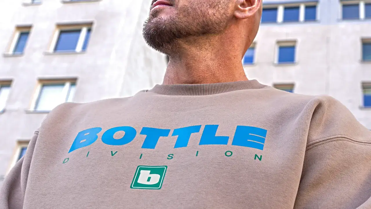 Zdjęcie Idealna bluza butelkowa zieleń? Sprawdź, gdzie kupić!