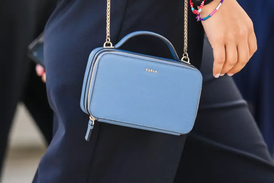 Furla - co to za marka i czy warto kupić jej torebkę?
